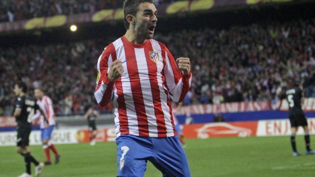 Симеоне се разделя и с Адриан Лопес