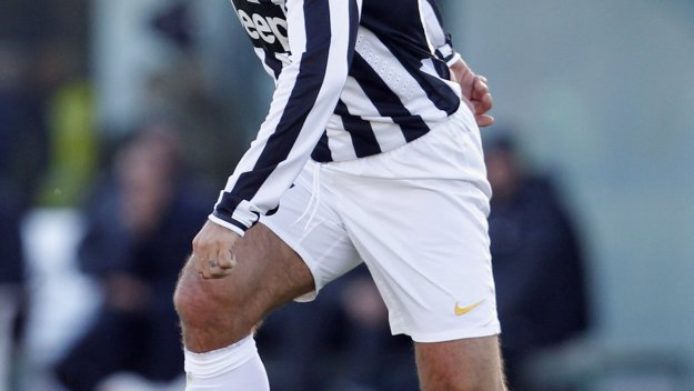 Пирло аут за месец