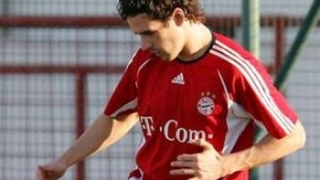 Байерн М отказва 30 млн. евро за Харгрийвс