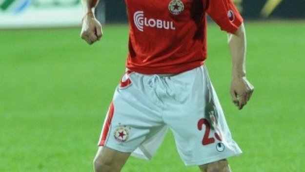 Армейците търсят нови в Холандия