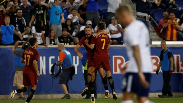 Рома тресна Тотнъм в добавеното време + ВИДЕО