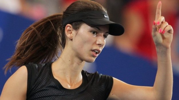 Пиронкова с фантастичен обрат в Хобърт