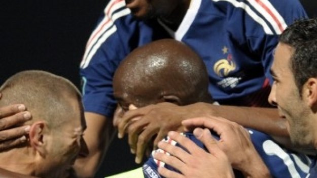 Франция с постно 2:0 над Люксембург