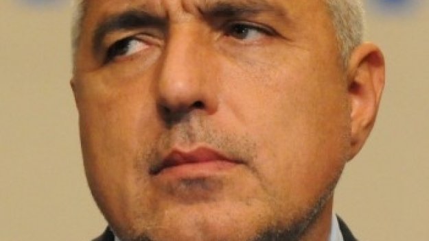 Бойко Борисов търси пари за Нефтохимик
