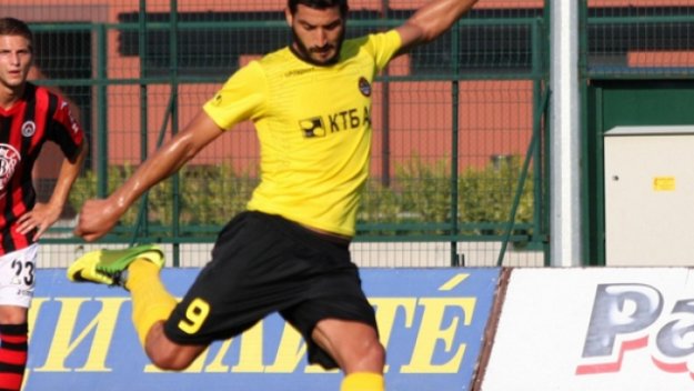 Юнес Хамза все по-близо до Лудогорец