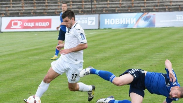 Славия не прости на боксовата круша Любимец