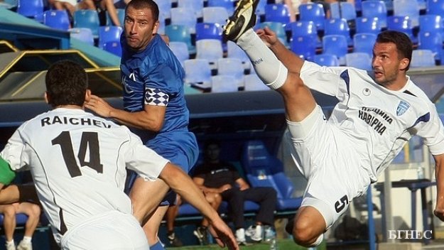 В Калиакра набиват каски