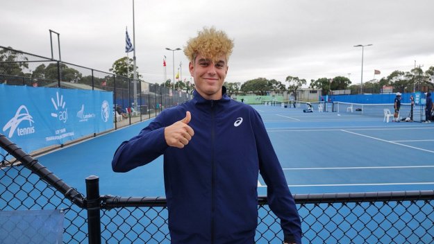 Динко Динев яде бой в Пакистан