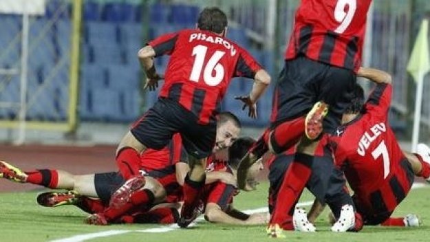 Диди Пелето ще лъже Шльонск на контри