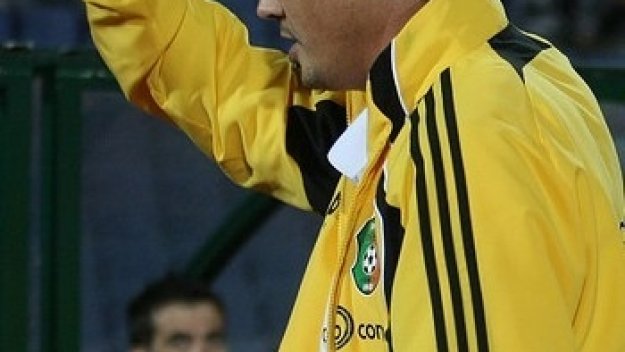 &quot;Стягайте се&quot;, нареди Любо Пенев в Литекс