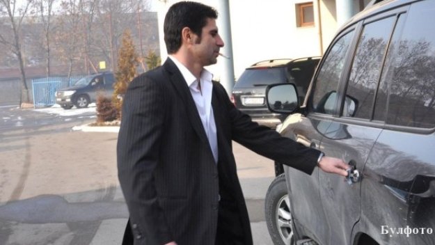 Гонзо нападна Локомотив Пловдив