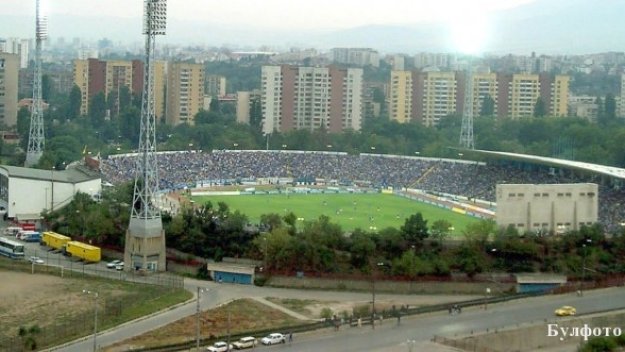 Левски изгражда първия стадион без писта в София