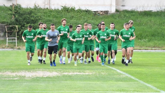 Треньорът на Берое се закани на Пирин и поиска още играчи