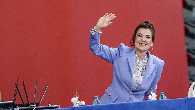 Какво става в Левски? Илиана Раева пусна изненадваща снимка