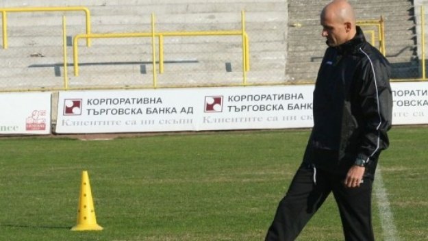 Милен Радуканов похвали Черноморец, иска победа над Любимец