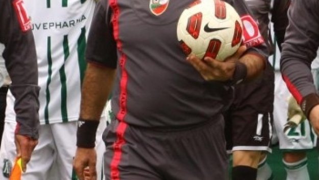 БФС резна главата на Ахмед Ахмед до края на сезона