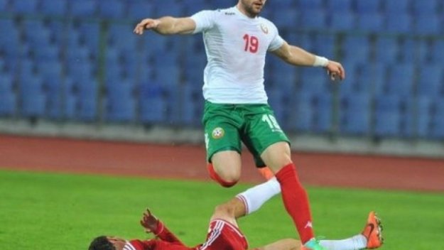 Гълъбинов наниза 4 гола за Ливорно при завръщането си в отбора