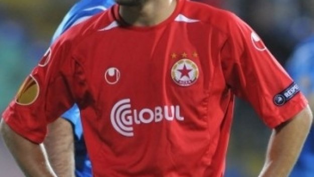 Елитът в Полша ще се избие за Делев