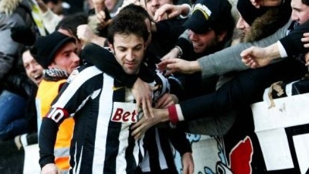 Шефовете на Юве готвят нов договор за Дел Пиеро