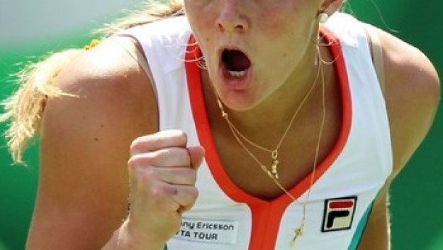 Чекветадзе и Веснина с впечатляващи победи в Москва