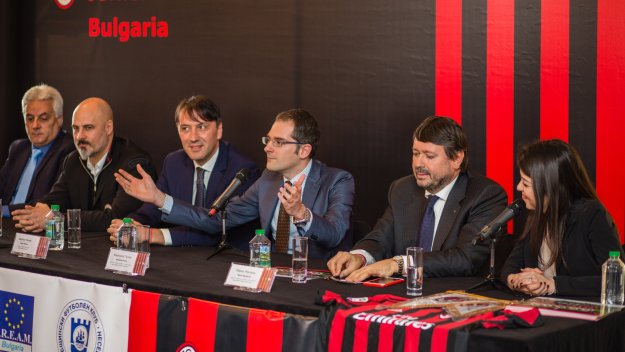 Milan Academy Junior Camp Bulgaria стартира на кампания 2018-та година