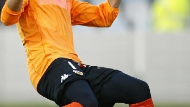 Сесар стана най-старият вратар в Примера