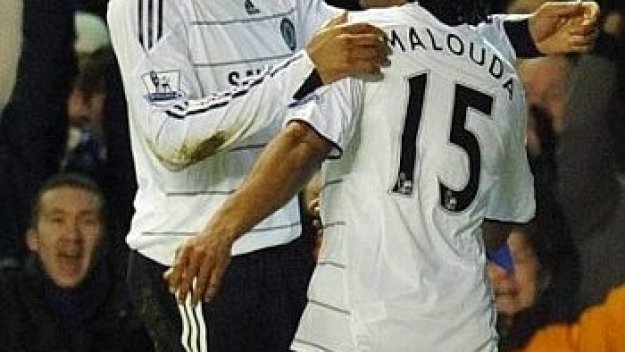 Челси прати Помпи в интензивното