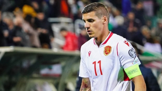 Десподов влезе от пейката при драматична победа на ПАОК, но го смениха тактически