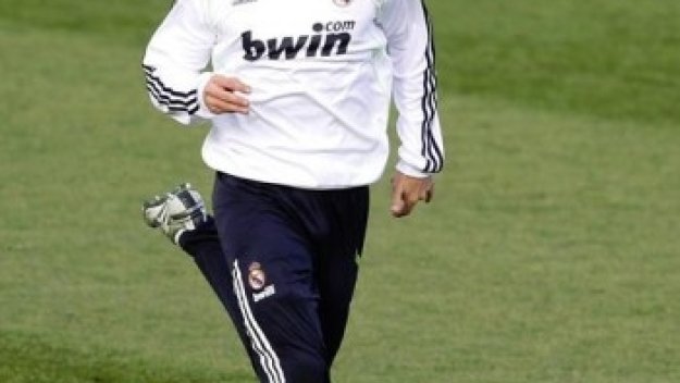 Реал без Каналес за месец