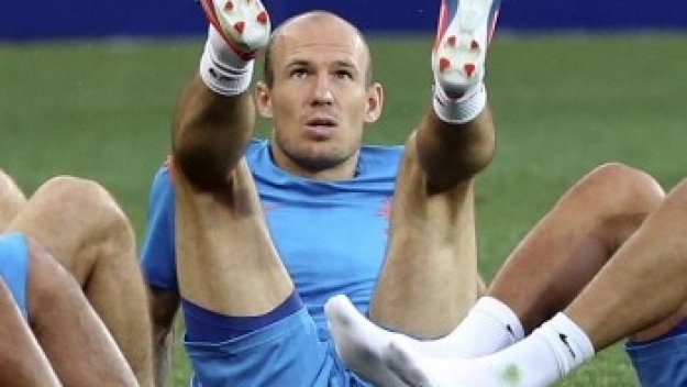 Шустер: Робен си е виновен сам за контузиите