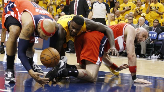 Индиана пак се издъни у дома