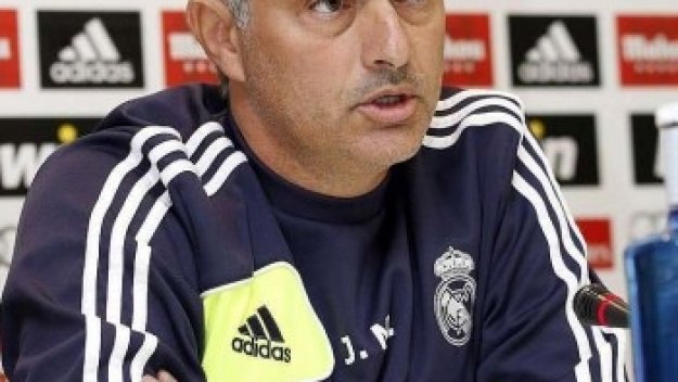 Моуриньо намекна, че от Барса са искали Пепе