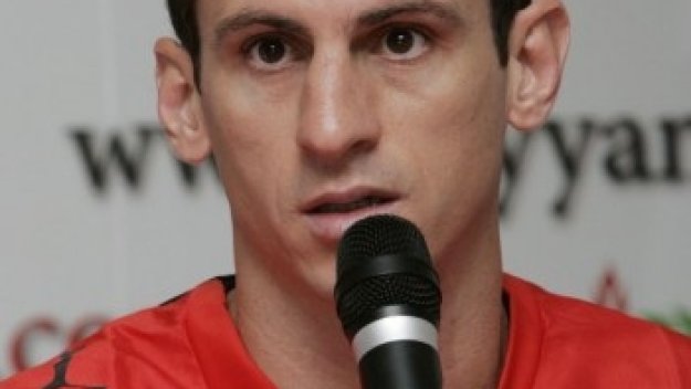 Бразилски ветеран заби гол от корнер + ВИДЕО