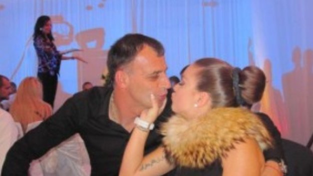 Палавник! Треньорът на Лудогорец изоставил жена си заради друга