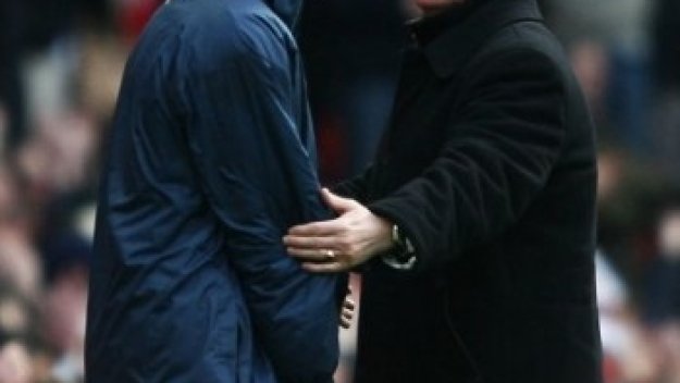 Сър Алекс отписа Сити и Челси в борбата за титлата